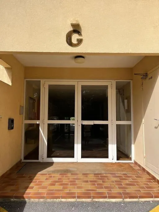 Appartement Studio Bord De Mer Boulouris A Saint Raphael