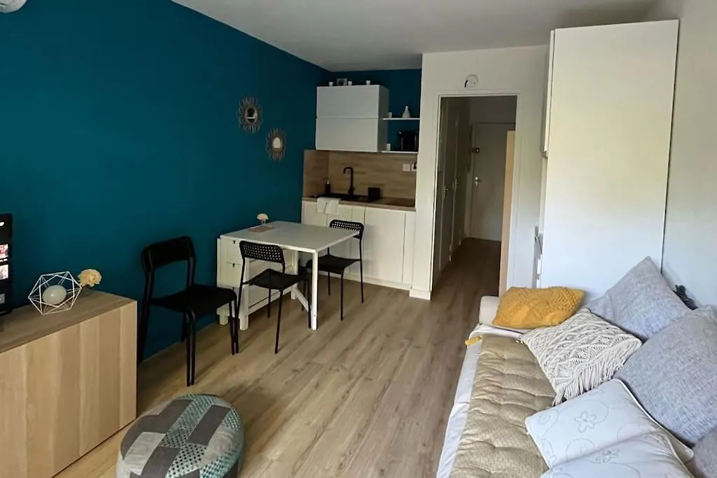Studio Bord De Mer Boulouris A Saint Raphael 0*, Saint-Raphael (Var)